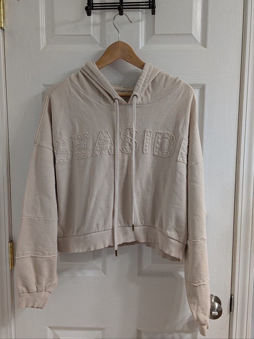 Pilcro Anthropologie Cropped Seaside Hoodie Medium Tan‎ EUC 100% Cotton